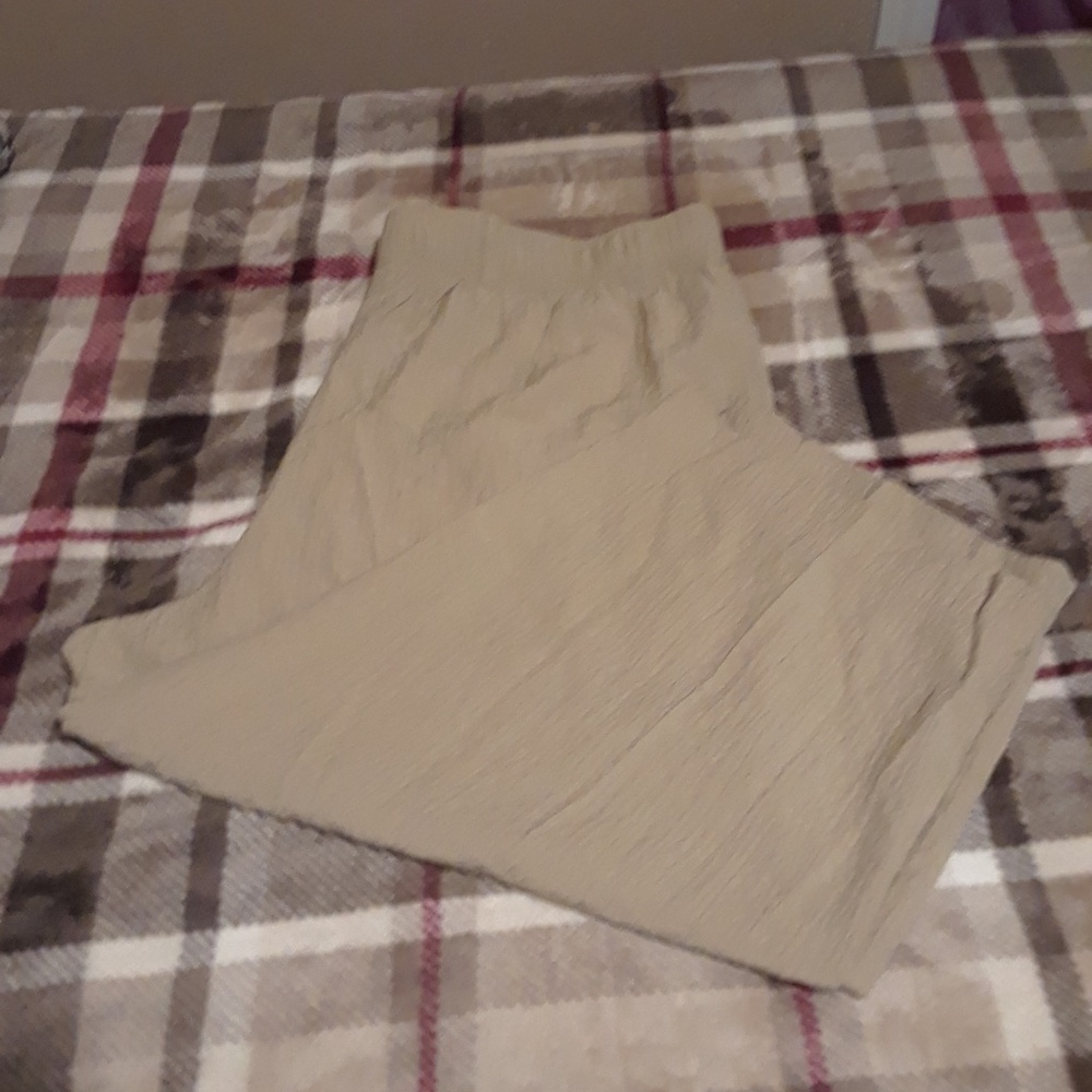 White Stag Tan Capris